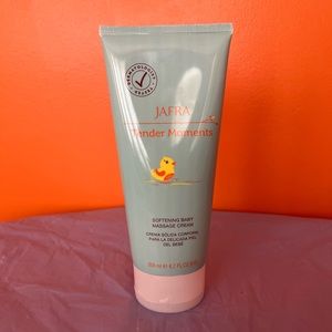 New Jafra Tender Moments Cleansing Baby Hair and Body Wash